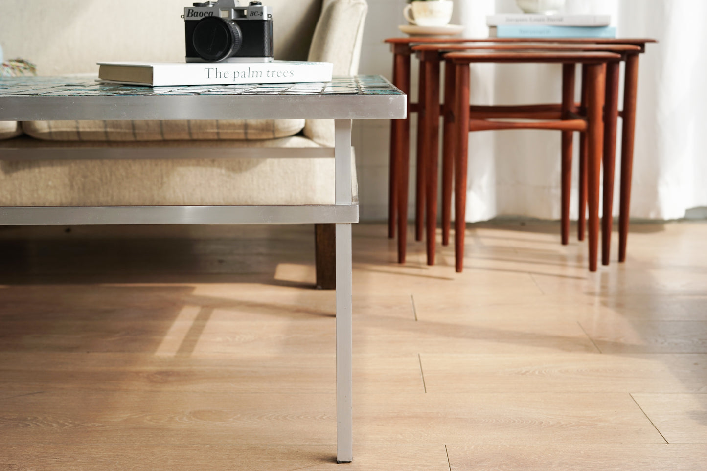 丹麥 湖水綠 磁磚 金屬 茶几