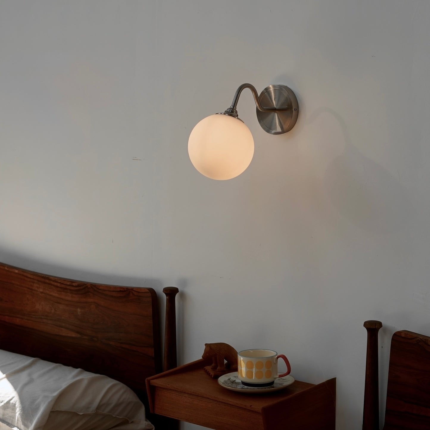 BALL Brass Right Angle Wall Lamp