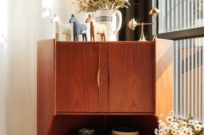 Gunni Omann 柚木 三抽 粉底 轉角櫃