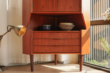 Gunni Omann 柚木 三抽 粉底 轉角櫃