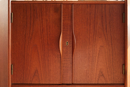 Gunni Omann 柚木 三抽 粉底 轉角櫃