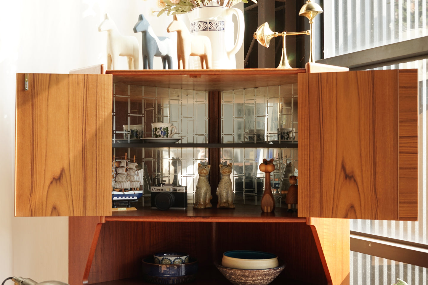 Gunni Omann 柚木 三抽 粉底 轉角櫃