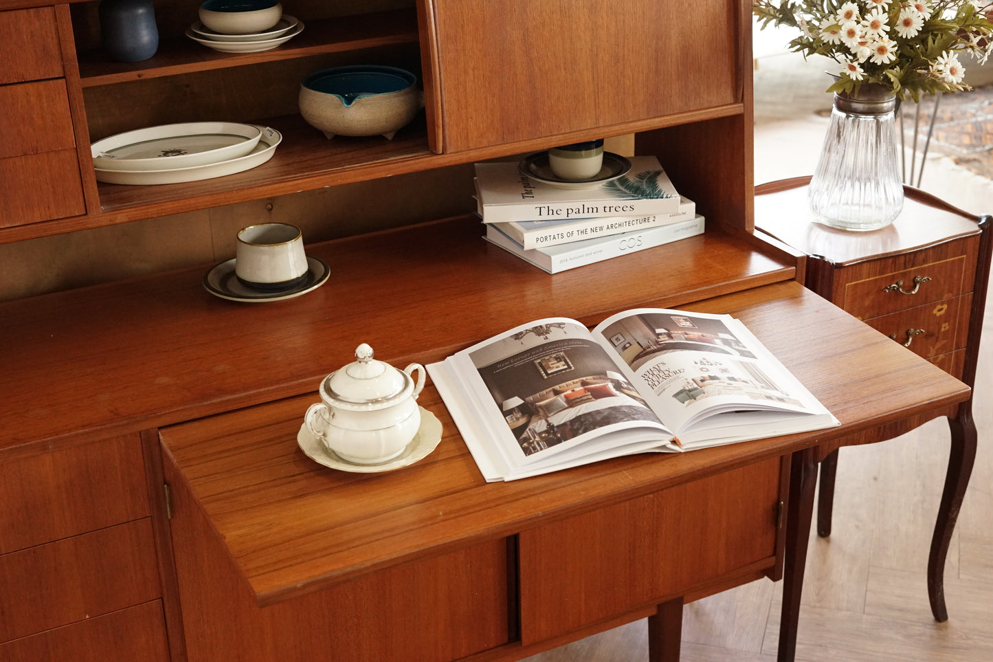 丹麥 柚木 滑門 書櫃／展示櫃