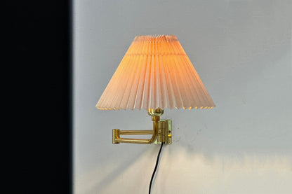 Horn Type3200 Wall Lamp